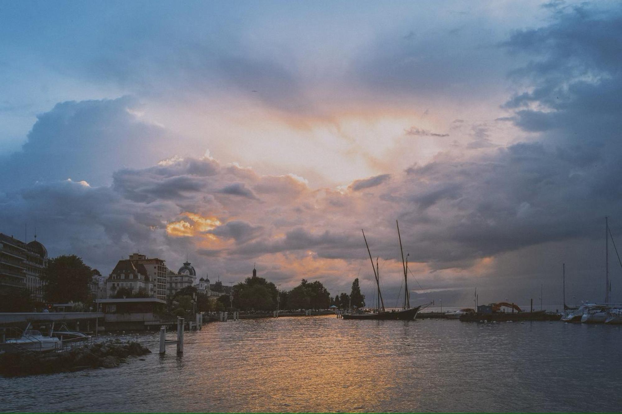 Cote Lac Hostel Evian Экстерьер фото