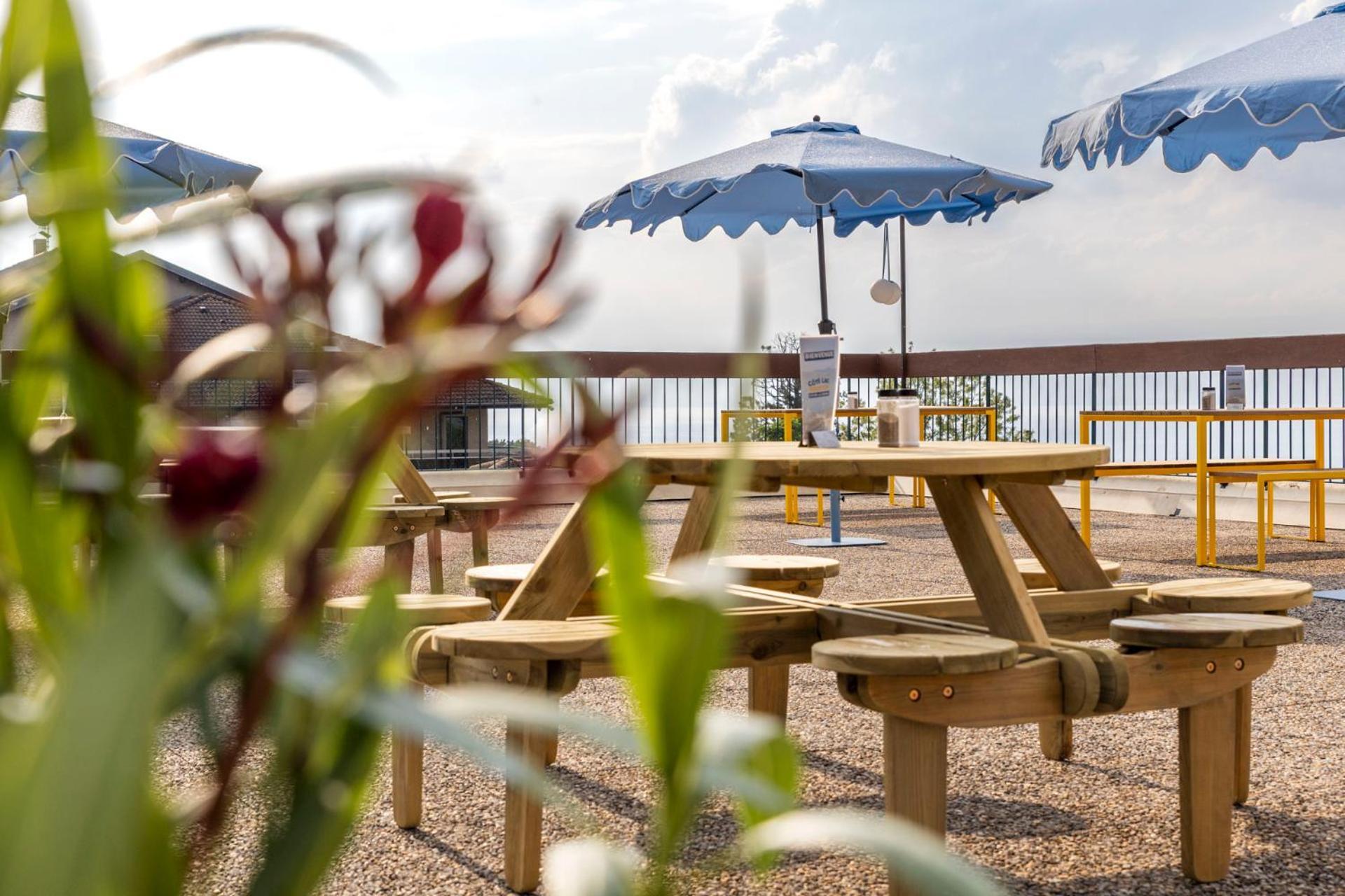 Cote Lac Hostel Evian Экстерьер фото